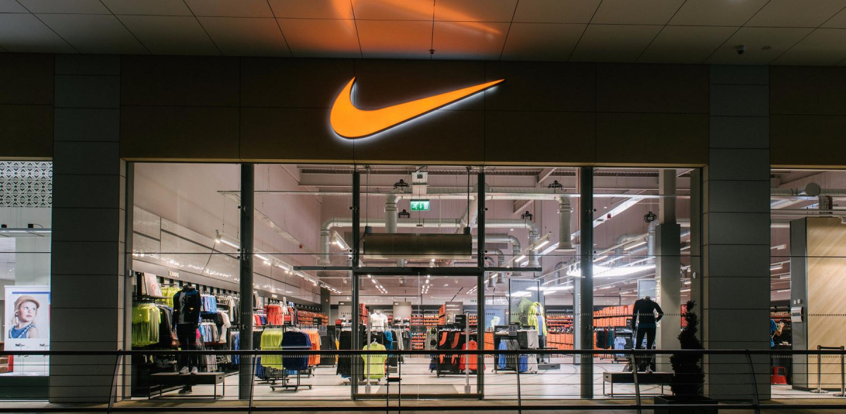 Señor Admisión pellizco Nike creu en Catalunya: instal·larà a Barcelona la seva primera botiga  'Live' a Europa La República