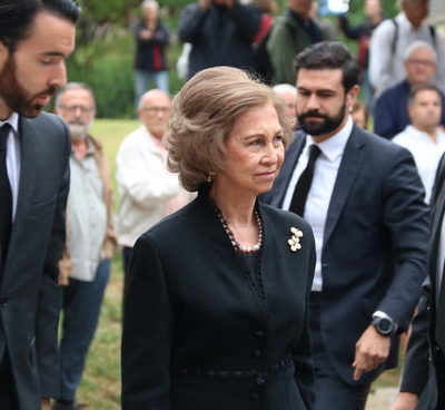 La reina Sofía arribant a l'enterrament de Montserrat Caballé / ACN