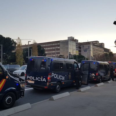 La policia espanyola blinda el Palau de Pedralbes