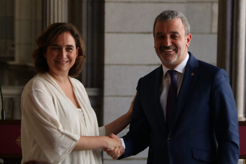 L'alcaldessa de Barcelona, Ada Colau, i el líder del PSC, Jaume Collboni