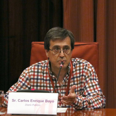 El cap d'investigació de 'Público', Carlos Enrique Bayo, durant la seva compareixença a la comissió d'investigació dels atemptats del 17-A