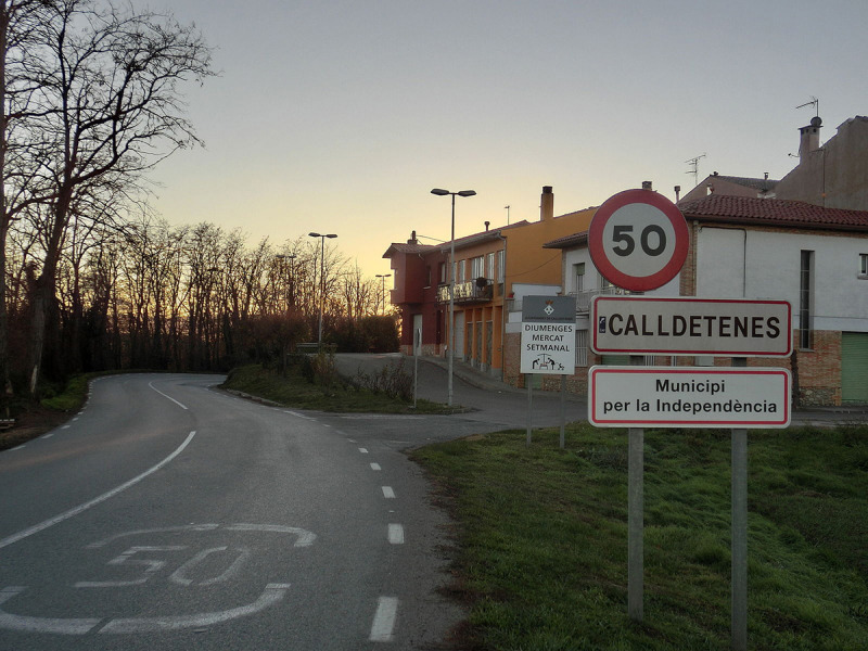 Entrada al municipi de Calldetenes