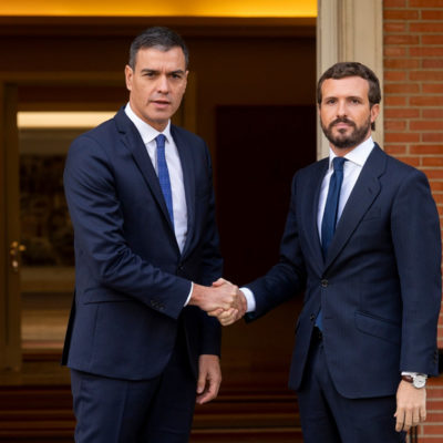 El president del govern espanyol en funcions, Pedro Sánchez, i el líder del PP, Pablo Casado, en una imatge d'arxiu